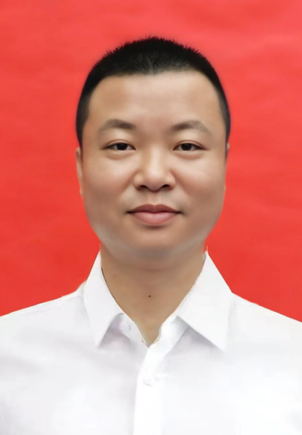 米星华，郴州市辰星专门辅导学校校长